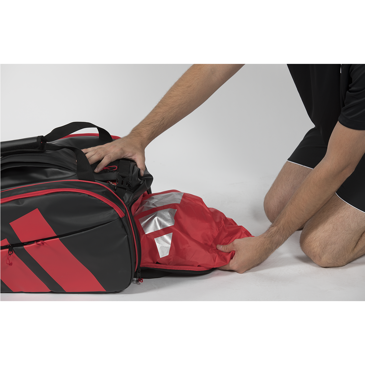 adidas Multigame Black Racket Bag Ale Galán - Black/Red 2026